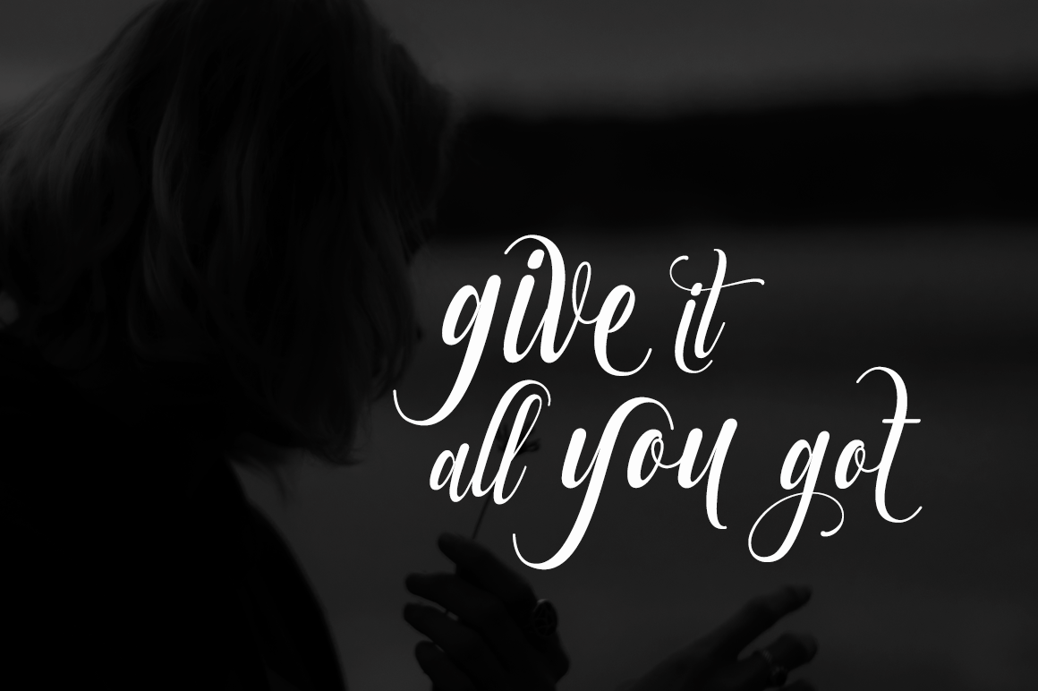 Muthya Font Poster #4